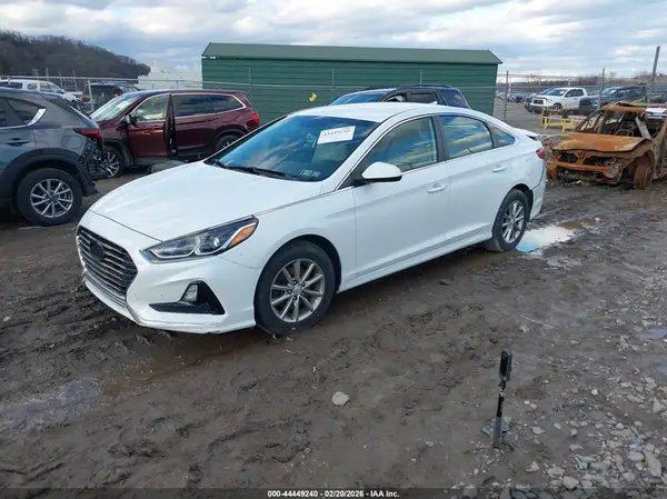 5NPE24AF1JH603327 2018 HYUNDAI SONATA - Image 2