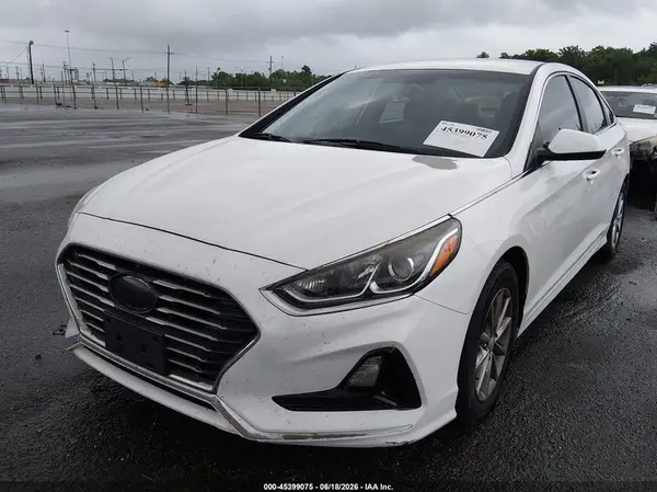 5NPE24AF1JH603828 2018 HYUNDAI SONATA - Image 2