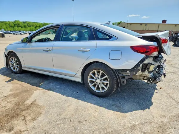 5NPE24AF1JH605417 2018 HYUNDAI SONATA - Image 2