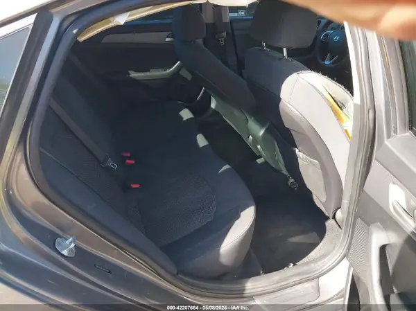 5NPE24AF1JH611749 2018 HYUNDAI SONATA - Image 8
