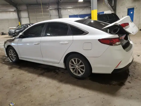 5NPE24AF1JH614750 2018 HYUNDAI SONATA - Image 2