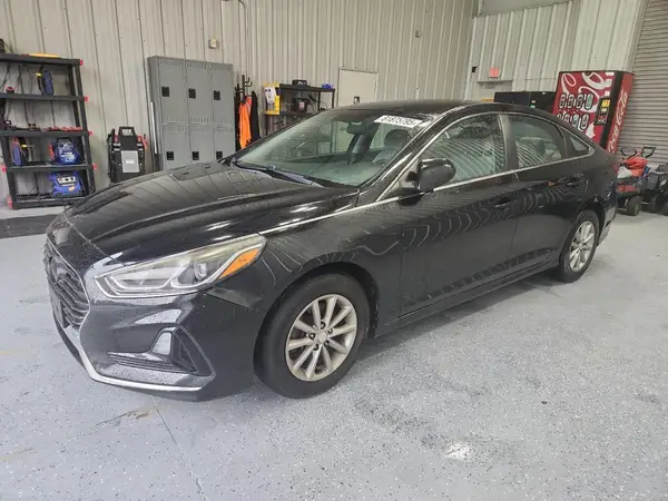 5NPE24AF1JH618135 2018 HYUNDAI SONATA - Image 1