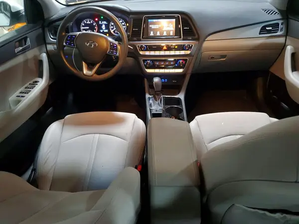 5NPE24AF1JH618359 2018 HYUNDAI SONATA - Image 8