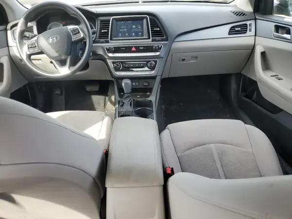 5NPE24AF1JH634819 2018 HYUNDAI SONATA - Image 8