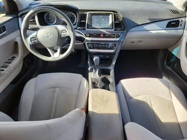 5NPE24AF1JH639745 2018 HYUNDAI SONATA - Image 8