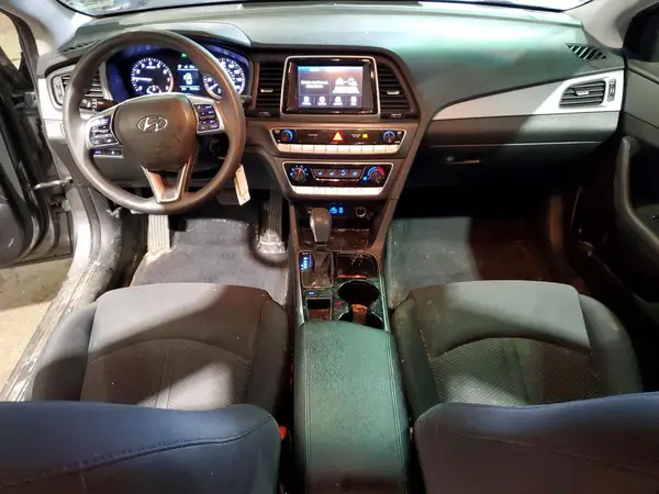 5NPE24AF1JH643973 2018 HYUNDAI SONATA - Image 8