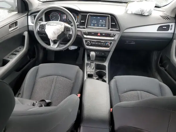 5NPE24AF1JH646050 2018 HYUNDAI SONATA - Image 8