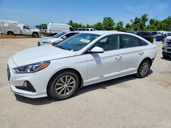 5NPE24AF1JH647215 2018 HYUNDAI SONATA - Image 1