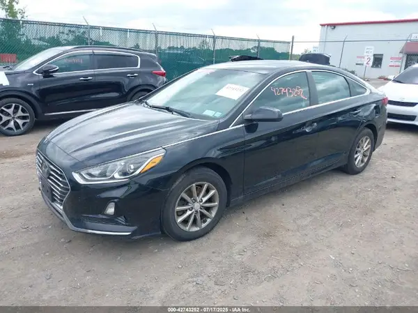 5NPE24AF1JH652043 2018 HYUNDAI SONATA - Image 2
