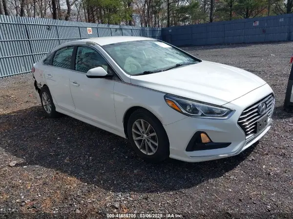 5NPE24AF1JH656187 2018 HYUNDAI SONATA - Image 1