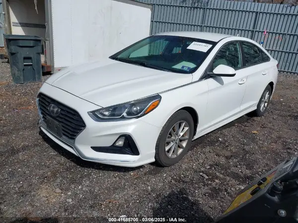 5NPE24AF1JH656187 2018 HYUNDAI SONATA - Image 2
