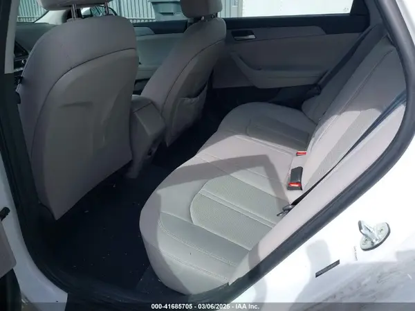 5NPE24AF1JH656187 2018 HYUNDAI SONATA - Image 8