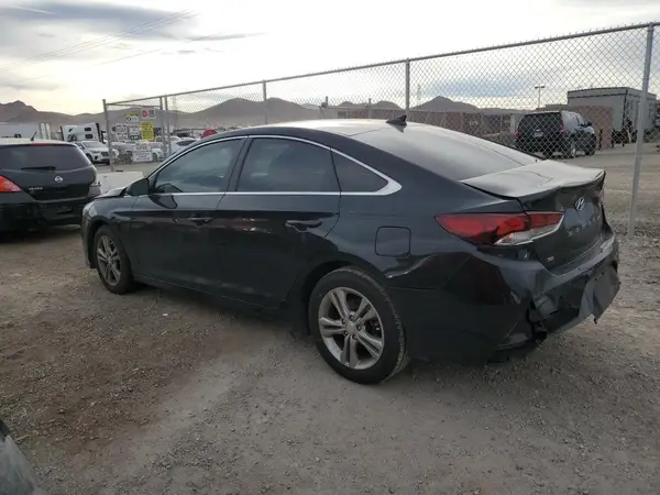 5NPE24AF1JH665939 2018 HYUNDAI SONATA - Image 2