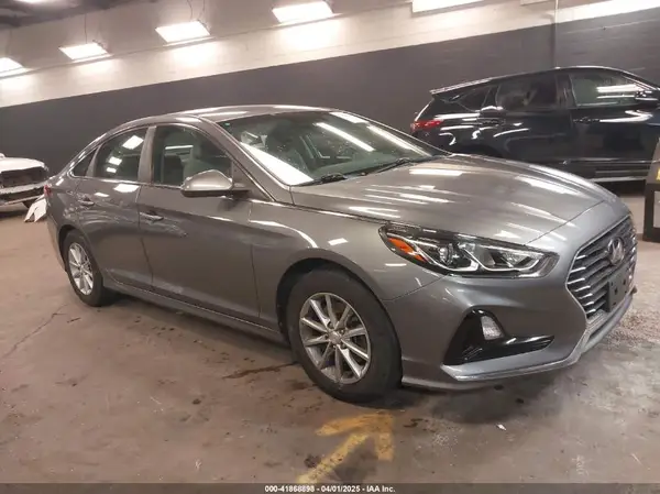 5NPE24AF1JH668792 2018 HYUNDAI SONATA - Image 1