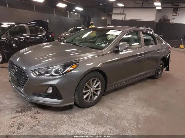 5NPE24AF1JH668792 2018 HYUNDAI SONATA - Image 2