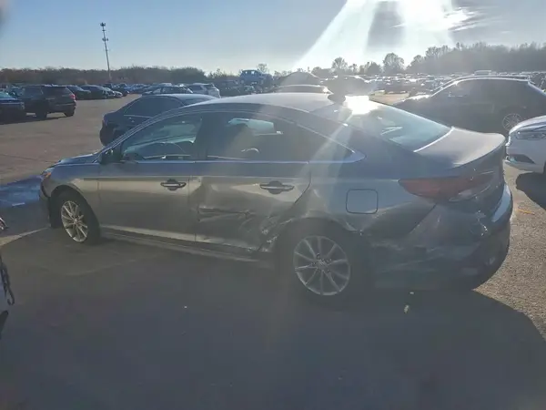 5NPE24AF1JH669988 2018 HYUNDAI SONATA - Image 2