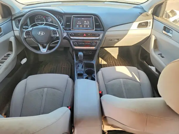 5NPE24AF1JH670588 2018 HYUNDAI SONATA - Image 8