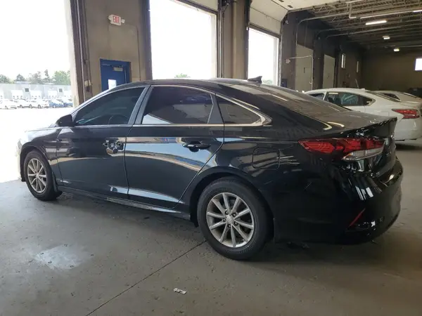 5NPE24AF1JH676908 2018 HYUNDAI SONATA - Image 2