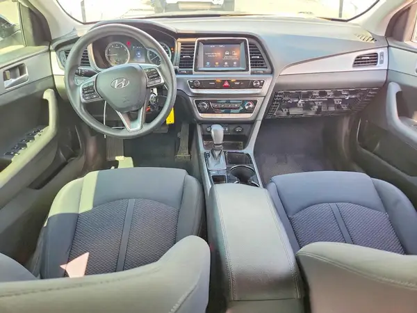 5NPE24AF1JH685155 2018 HYUNDAI SONATA - Image 8