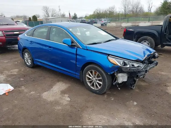 5NPE24AF1JH688332 2018 HYUNDAI SONATA - Image 1