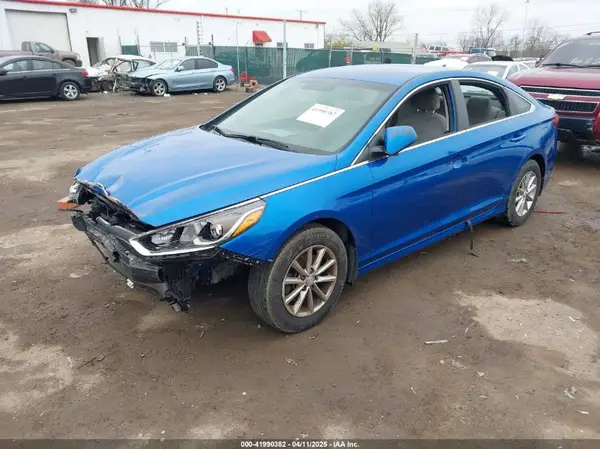 5NPE24AF1JH688332 2018 HYUNDAI SONATA - Image 2