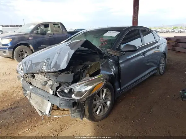 5NPE24AF1JH699282 2018 HYUNDAI SONATA - Image 2