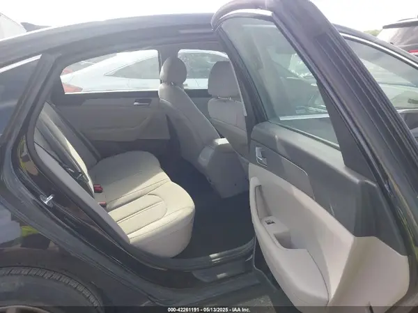 5NPE24AF1JH700334 2018 HYUNDAI SONATA - Image 8