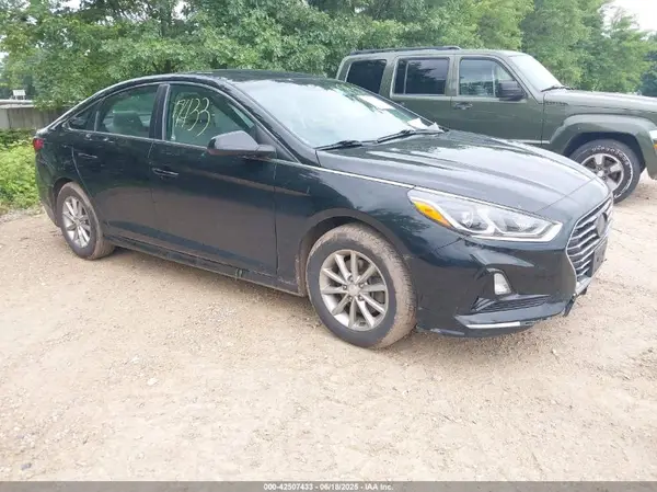 5NPE24AF1JH702326 2018 HYUNDAI SONATA - Image 1