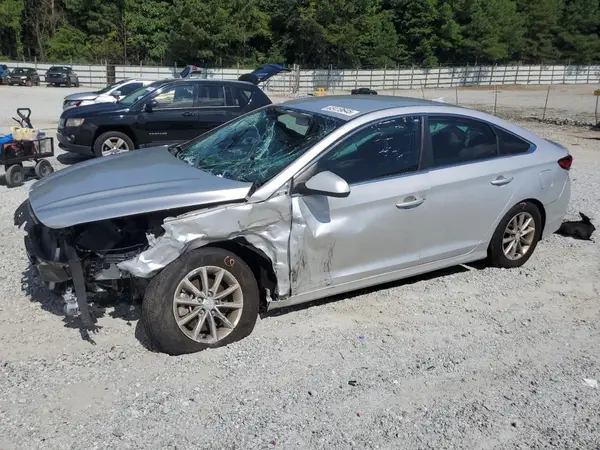 5NPE24AF1JH702813 2018 HYUNDAI SONATA - Image 1