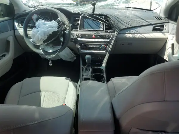 5NPE24AF1JH702813 2018 HYUNDAI SONATA - Image 8