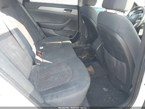 5NPE24AF1JH704450 2018 HYUNDAI SONATA - Image 8
