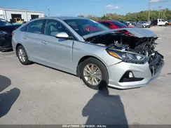 5NPE24AF1JH709258 2018 HYUNDAI SONATA