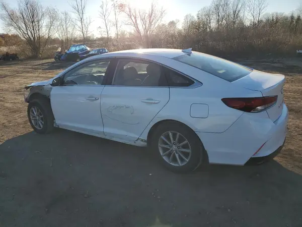 5NPE24AF1JH710118 2018 HYUNDAI SONATA - Image 2
