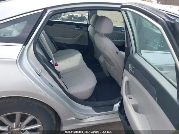 5NPE24AF1JH711124 2018 HYUNDAI SONATA - Image 8