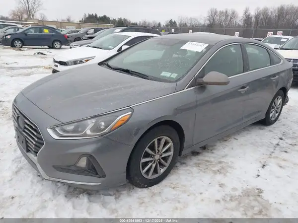5NPE24AF1JH712094 2018 HYUNDAI SONATA - Image 2