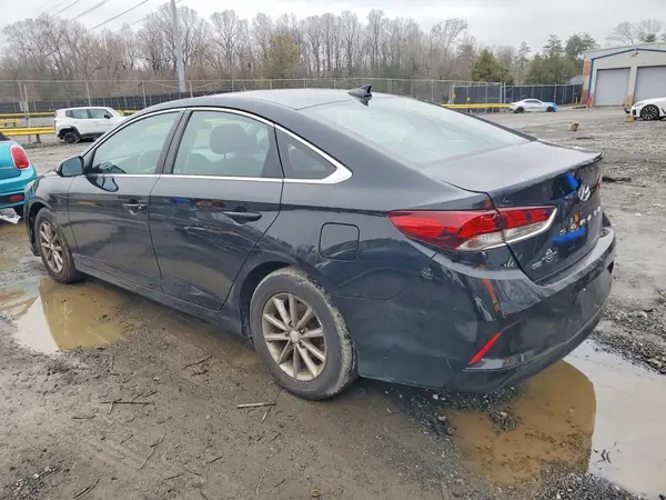 5NPE24AF1JH715111 2018 HYUNDAI SONATA - Image 2