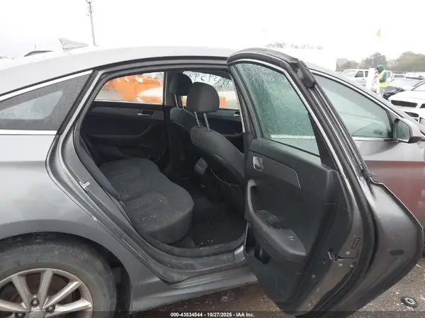 5NPE24AF1JH715397 2018 HYUNDAI SONATA - Image 8