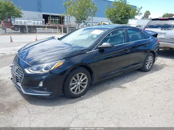 5NPE24AF1JH718994 2018 HYUNDAI SONATA - Image 2