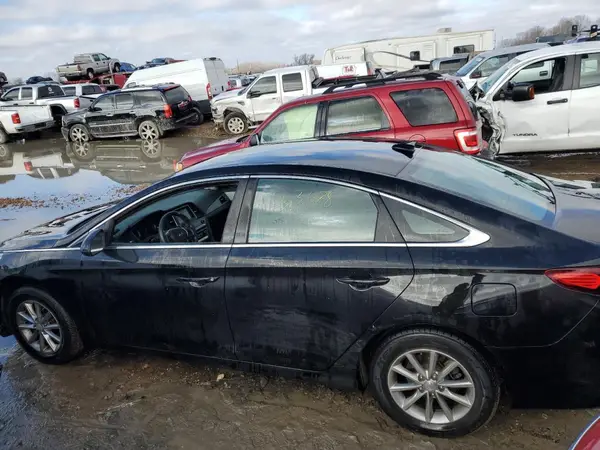 5NPE24AF1JH724665 2018 HYUNDAI SONATA - Image 1
