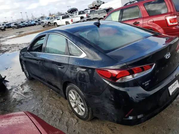 5NPE24AF1JH724665 2018 HYUNDAI SONATA - Image 2