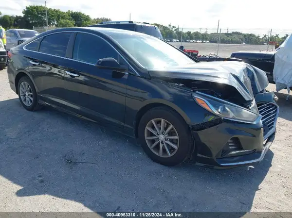 5NPE24AF1JH725248 2018 HYUNDAI SONATA - Image 1