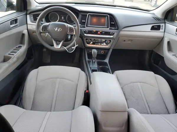 5NPE24AF1KH735070 2019 HYUNDAI SONATA - Image 8