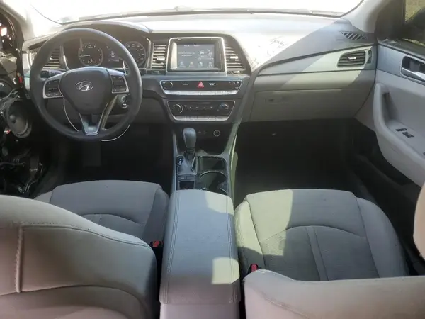 5NPE24AF1KH738437 2019 HYUNDAI SONATA - Image 8