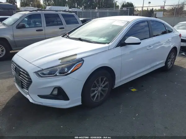 5NPE24AF1KH740835 2019 HYUNDAI SONATA - Image 2