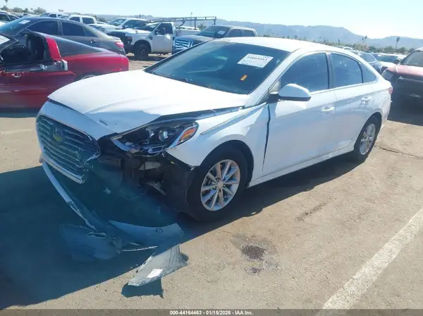 5NPE24AF1KH744335 2019 HYUNDAI SONATA - Image 2