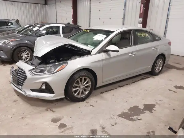 5NPE24AF1KH744982 2019 HYUNDAI SONATA - Image 2