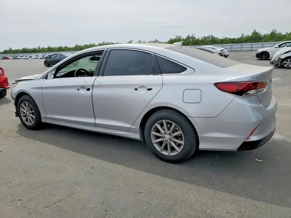 5NPE24AF1KH746697 2019 HYUNDAI SONATA - Image 2