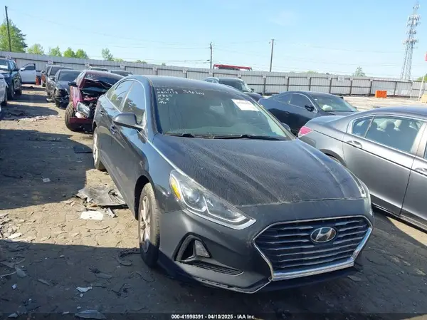 5NPE24AF1KH752869 2019 HYUNDAI SONATA - Image 1