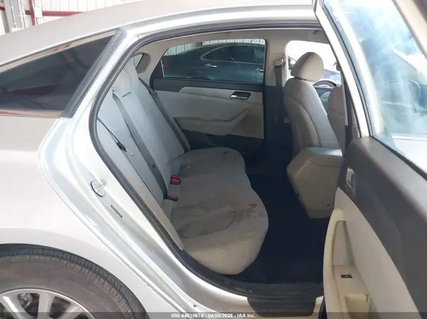 5NPE24AF1KH753360 2019 HYUNDAI SONATA - Image 8