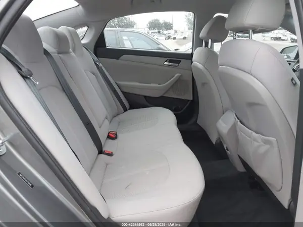 5NPE24AF1KH758946 2019 HYUNDAI SONATA - Image 8
